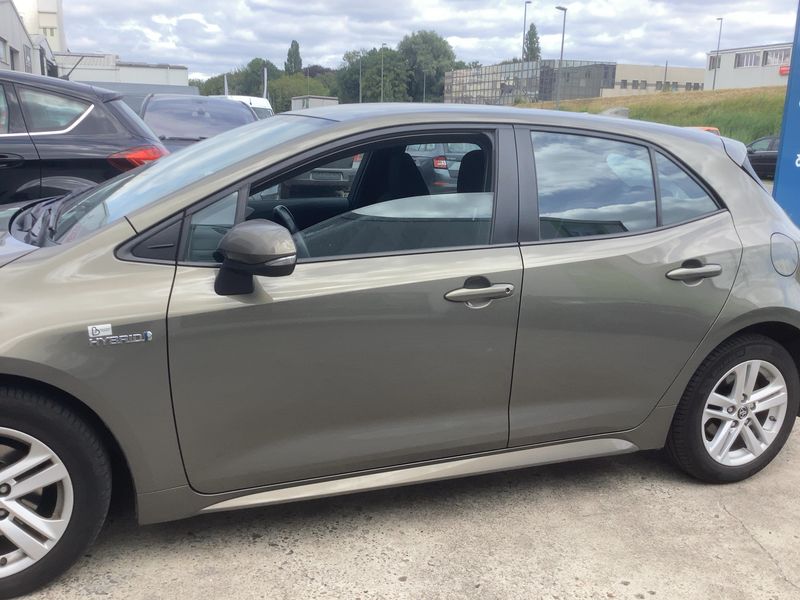 Toyota Corolla 1.8 Hybrid Active 2019 – снимка 4