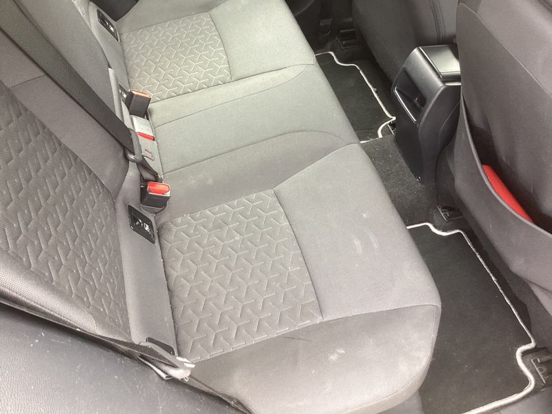 Toyota Corolla 1.8 Hybrid Active 2019 – снимка 36