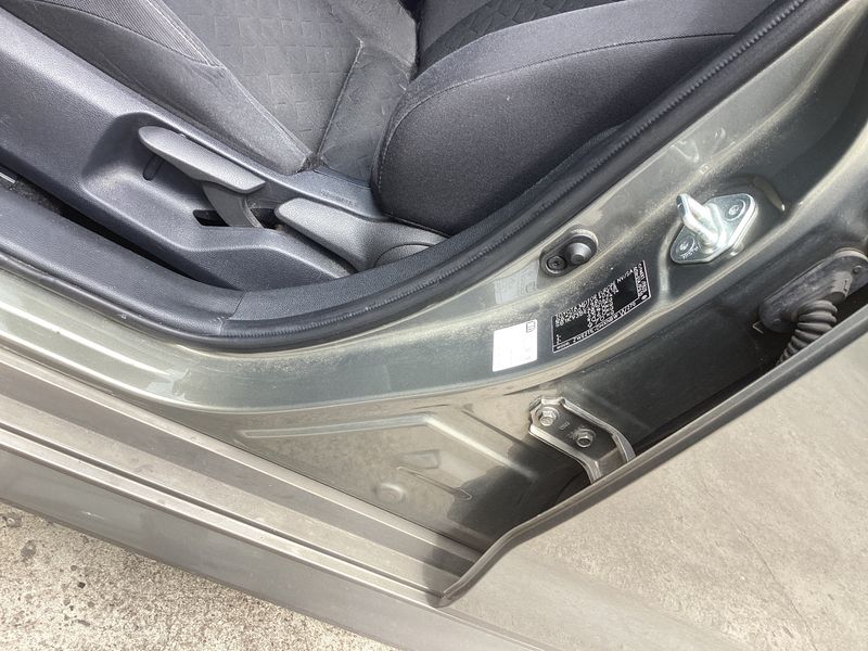 Toyota Corolla 1.8 Hybrid Active 2019 – снимка 26