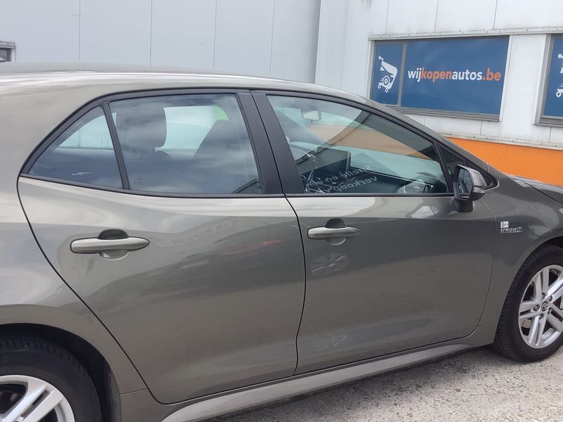 Toyota Corolla 1.8 Hybrid Active 2019 – снимка 10