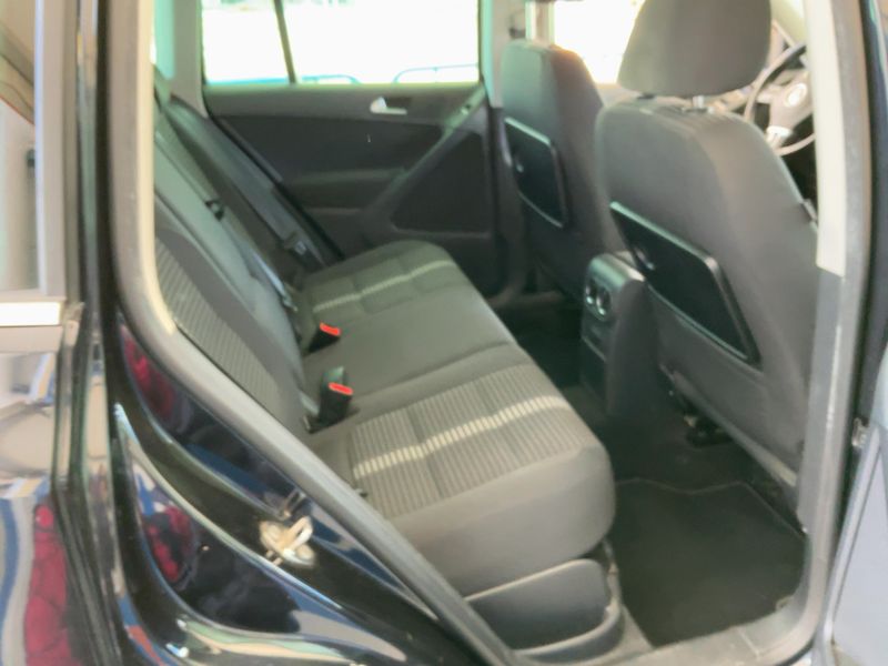 Volkswagen Tiguan 2.0 TDI Sport 2011 – снимка 19