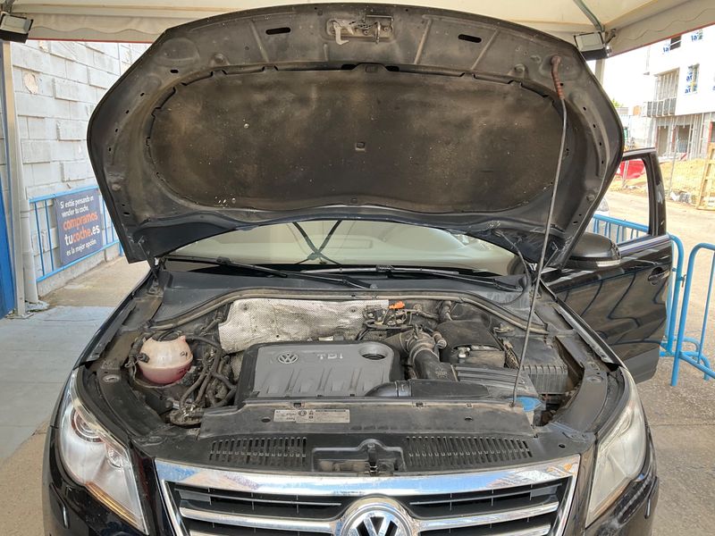 Volkswagen Tiguan 2.0 TDI Sport 2011 – снимка 41