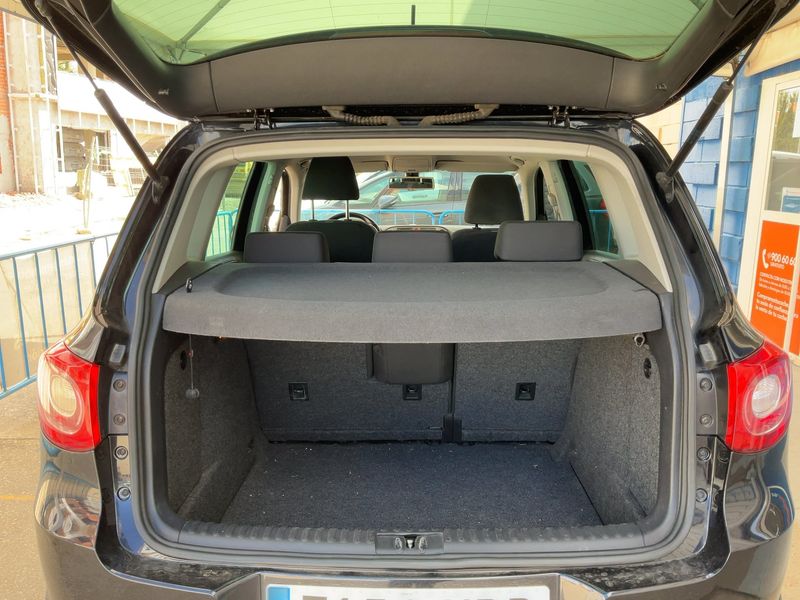 Volkswagen Tiguan 2.0 TDI Sport 2011 – снимка 15
