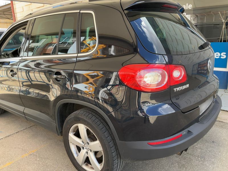 Volkswagen Tiguan 2.0 TDI Sport 2011 – снимка 6