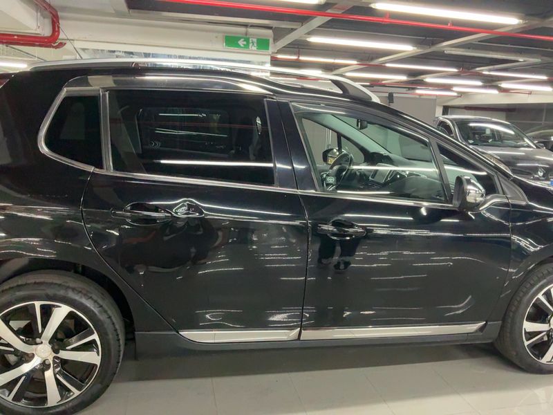 Peugeot 2008 1.6 e-HDi Allure 2014 – снимка 10
