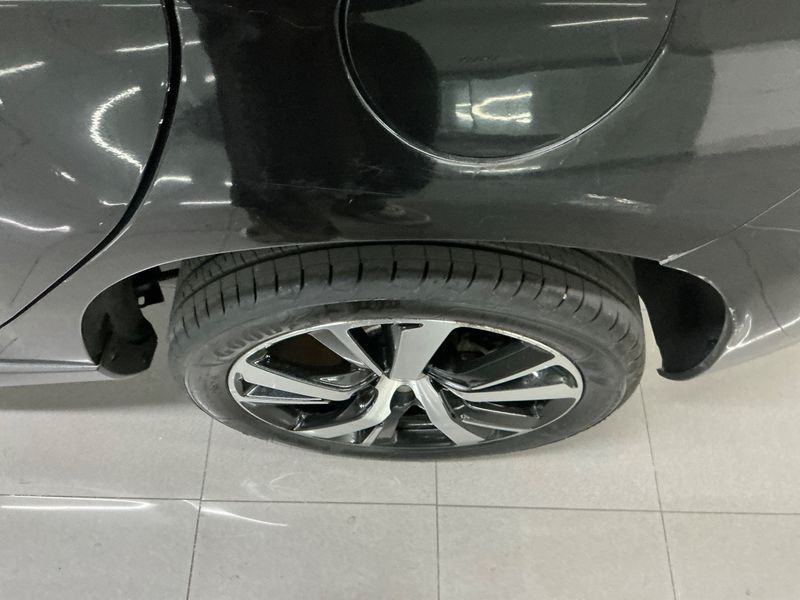 Peugeot 2008 1.6 e-HDi Allure 2014 – снимка 26