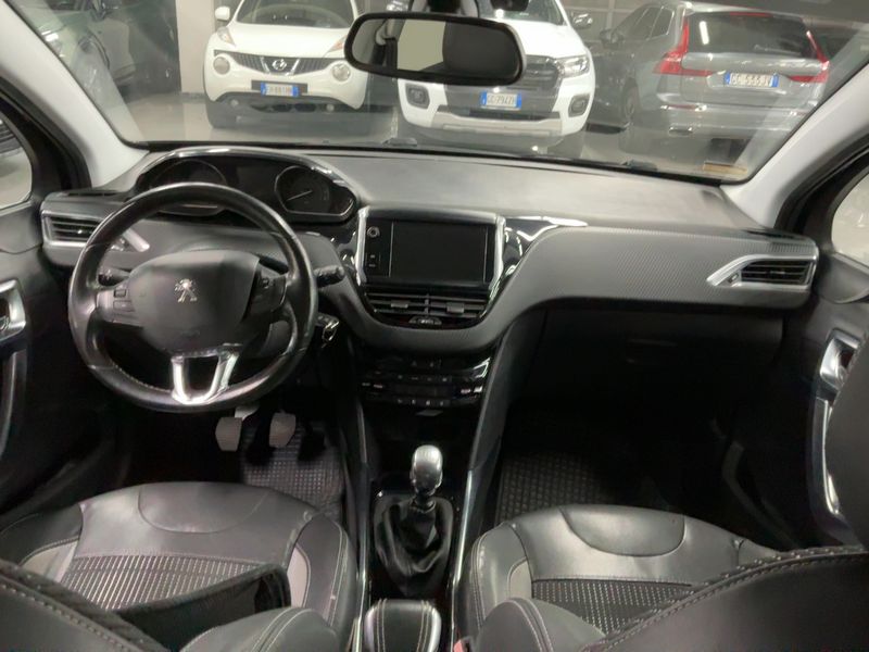 Peugeot 2008 1.6 e-HDi Allure 2014 – снимка 17