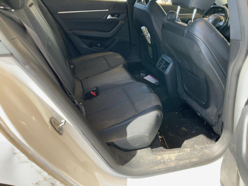 Peugeot 508 2.0 Blue-HDi Allure 2019 – снимка 19