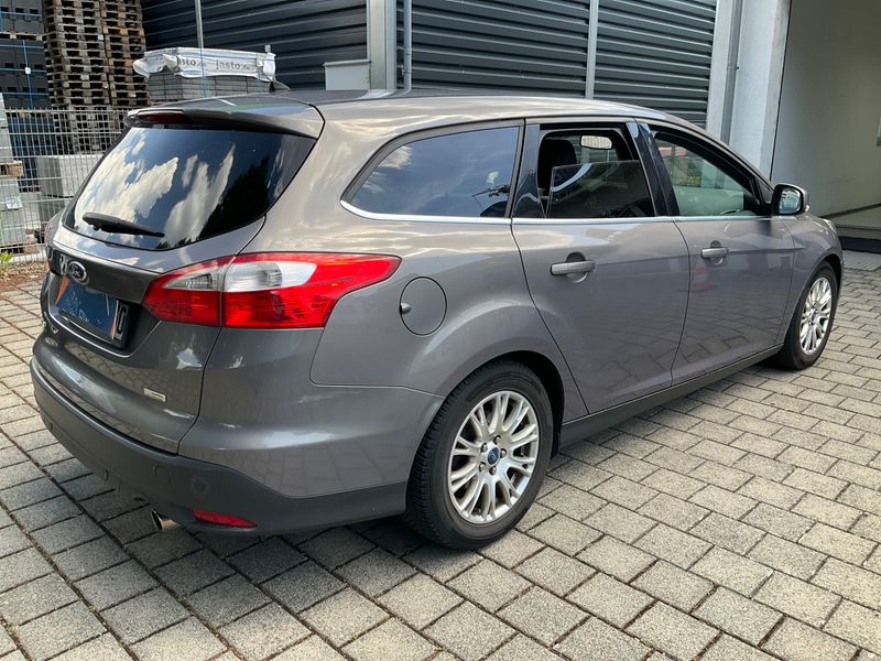 Ford Focus 1.6 EcoBoost Titanium 2011 – снимка 2