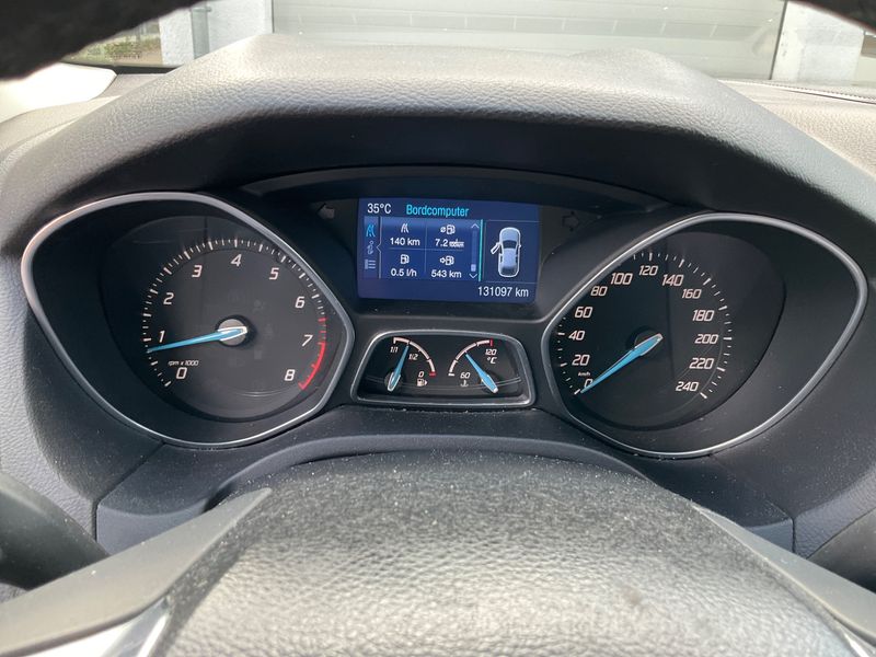 Ford Focus 1.6 EcoBoost Titanium 2011 – снимка 4