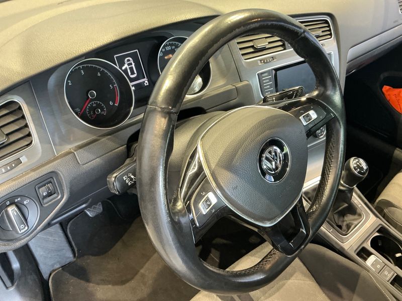 Volkswagen Golf VII 2.0 TDI Comfortline BlueMotion Tech 2013 – снимка 26