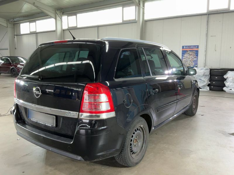 Opel Zafira 1.6 Edition "111 Jahre" 2010 – снимка 8