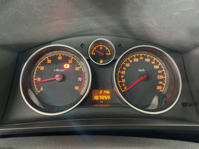 Opel Zafira 1.6 Edition "111 Jahre" 2010 – снимка 19