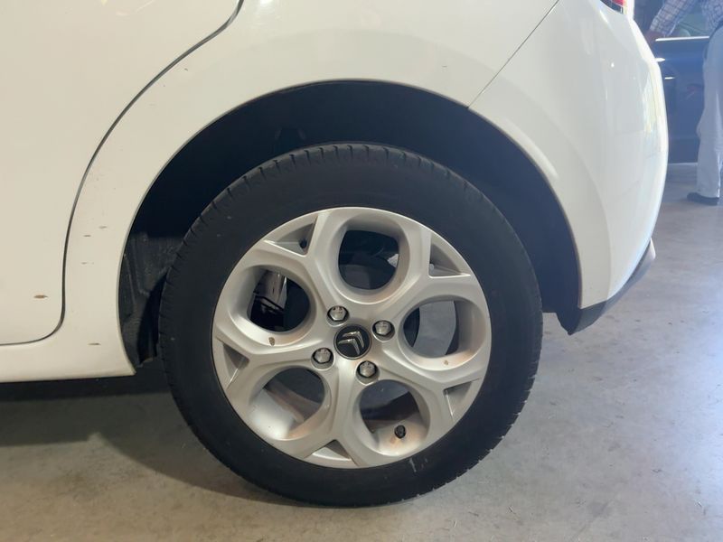 Citroen C3 1.2 e-VTi Collection 2015 – снимка 5