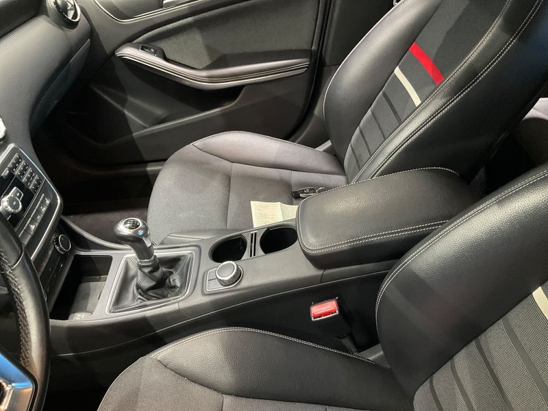 Mercedes-Benz A-Klasse A 180 BlueEfficiency Style 2012 – снимка 27