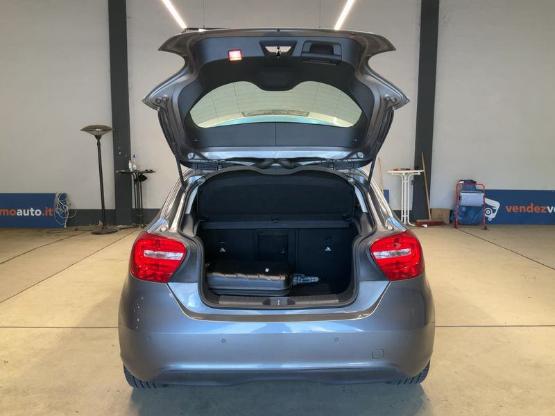 Mercedes-Benz A-Klasse A 180 BlueEfficiency Style 2012 – снимка 15