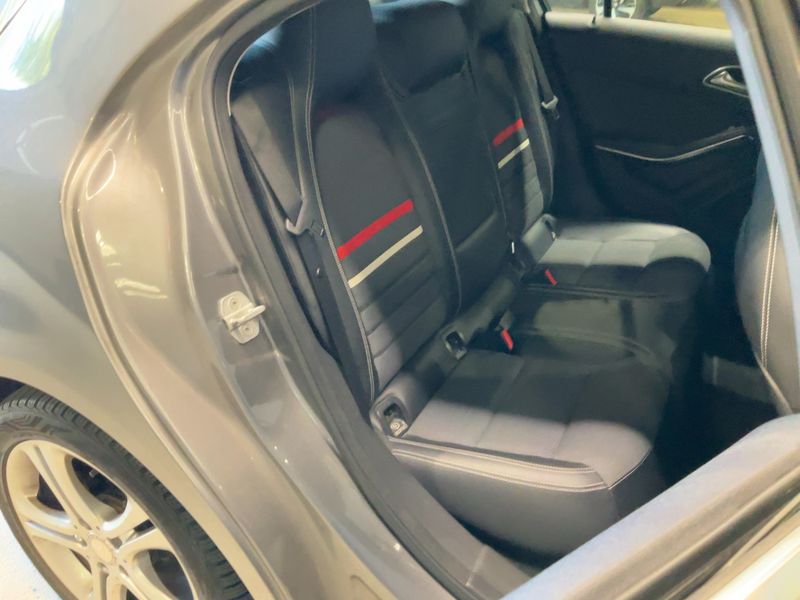 Mercedes-Benz A-Klasse A 180 BlueEfficiency Style 2012 – снимка 19