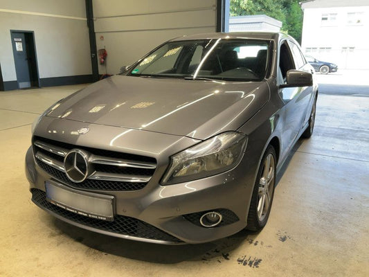Mercedes-Benz A-Klasse A 180 BlueEfficiency Style 2012 – снимка 1