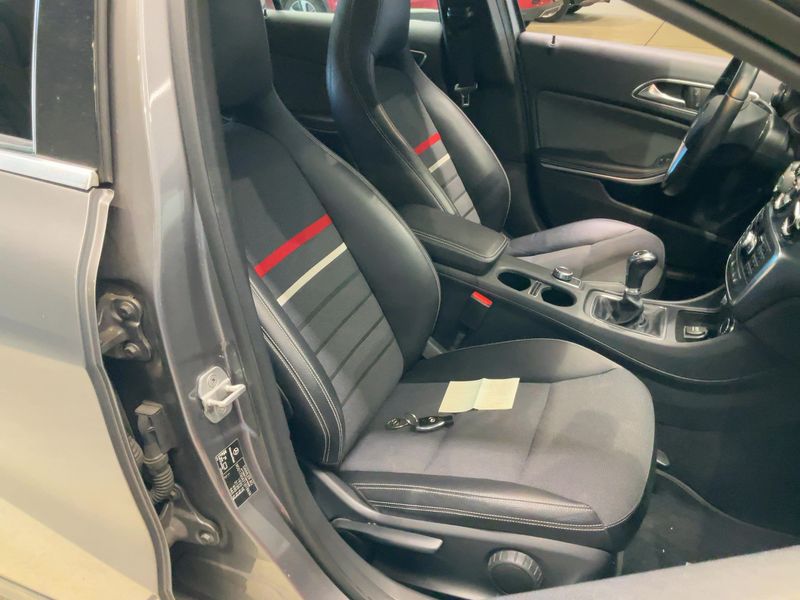 Mercedes-Benz A-Klasse A 180 BlueEfficiency Style 2012 – снимка 16