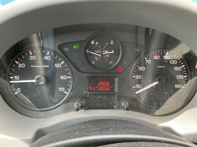 Peugeot Expert 2.0 HDi L2H1 Kasten Doppelkabine 2012 – снимка 4