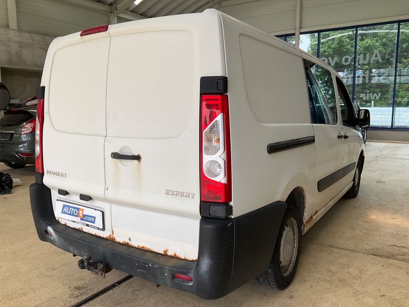 Peugeot Expert 2.0 HDi L2H1 Kasten Doppelkabine 2012 – снимка 2