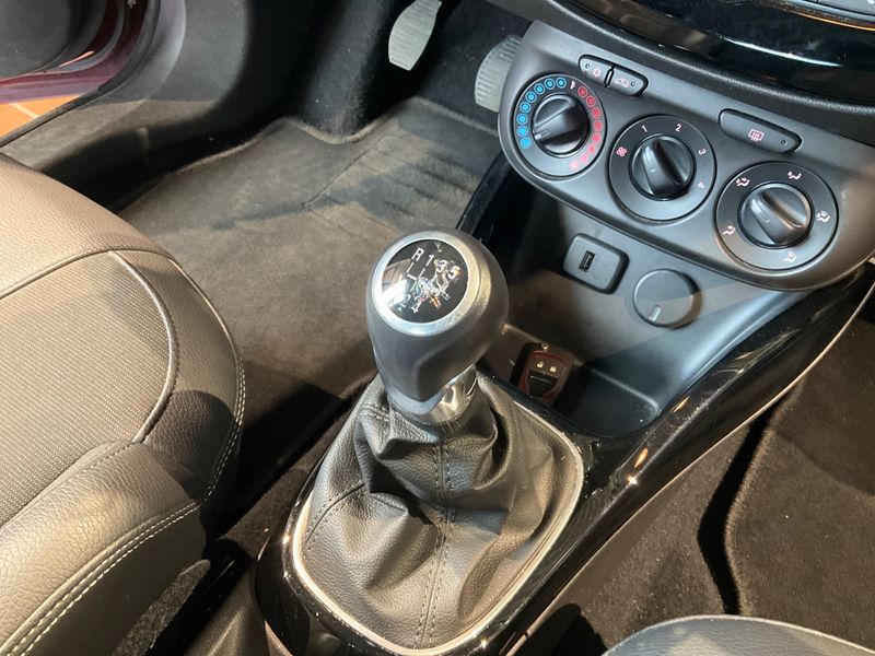 Opel Adam 1.4 120 Jahre 2019 – снимка 27