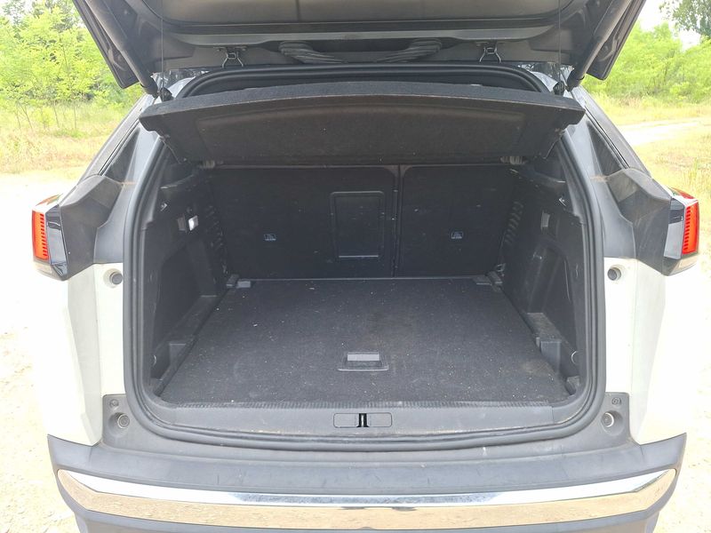 Peugeot 3008 1.6 THP GT Line 2018 – снимка 9