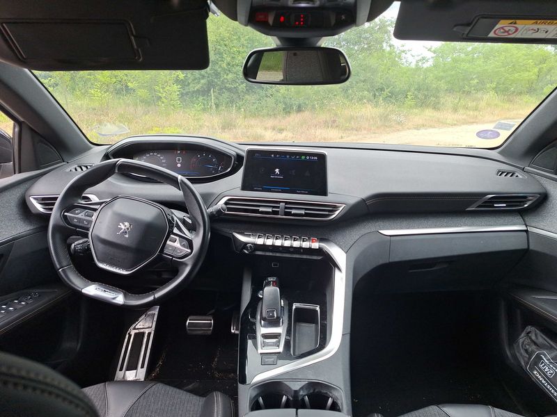Peugeot 3008 1.6 THP GT Line 2018 – снимка 11