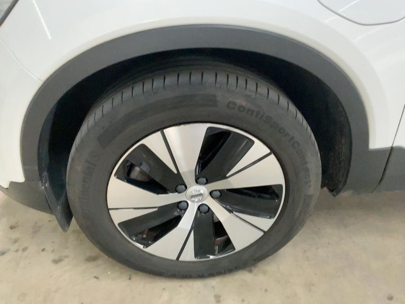 Volvo XC40 1.5 T5 Recharge Plug-in Hybrid Inscription Expression 2WD 2021 – снимка 3