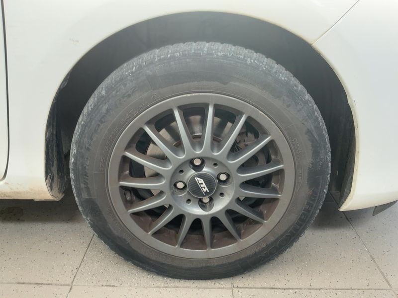 Toyota Yaris 1.5 Hybrid Active 2017 – снимка 11