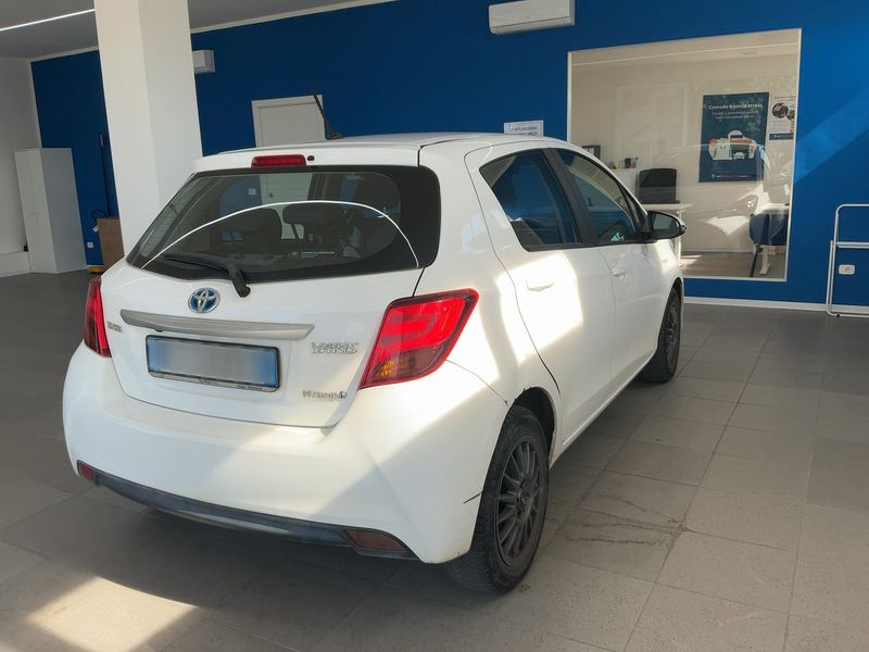 Toyota Yaris 1.5 Hybrid Active 2017 – снимка 8