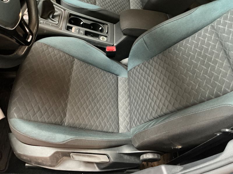 Volkswagen Golf VII 1.6 TDI IQ-DRIVE 2019 – снимка 28