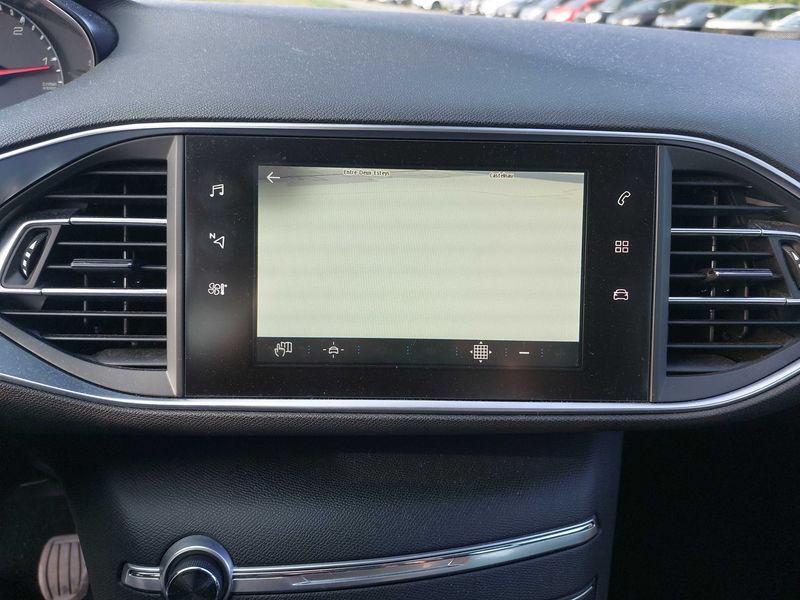 Peugeot 308 1.6 Blue-HDi Premium Pack 2018 – снимка 13