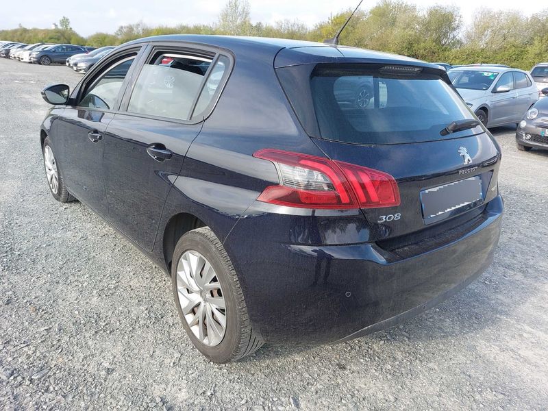 Peugeot 308 1.6 Blue-HDi Premium Pack 2018 – снимка 3