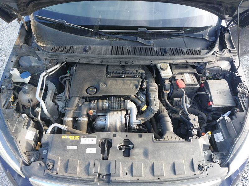 Peugeot 308 1.6 Blue-HDi Premium Pack 2018 – снимка 8
