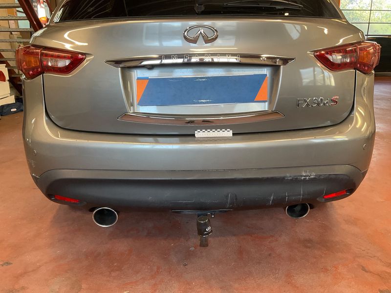 Infiniti FX 3.0 V6 Diesel FX30d S Premium 2010 – снимка 48