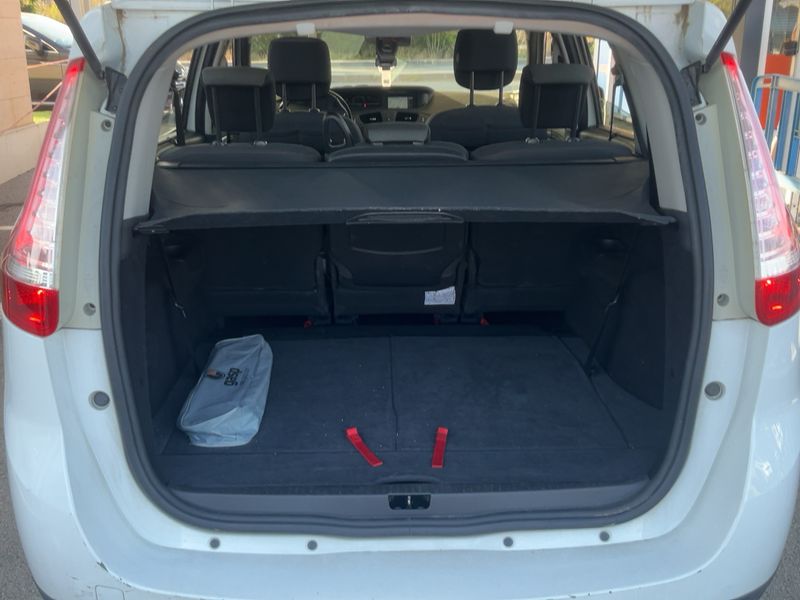 Renault Grand Scenic 1.5 dCi Selection 2015 – снимка 15