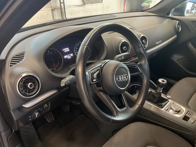 Audi A3 Sportback 1.6 TDI 2018 – снимка 36
