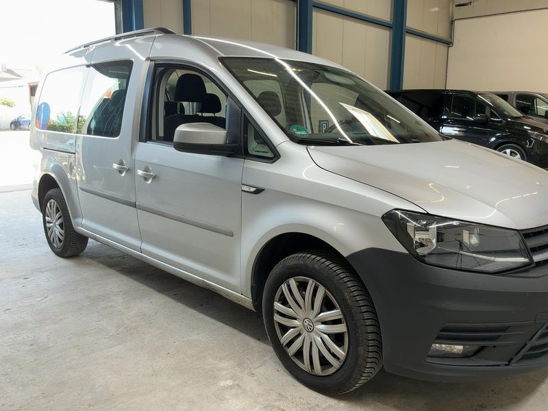 Volkswagen Caddy 2.0 TDI Maxi Trendline BlueMotion Tech 2017 – снимка 12