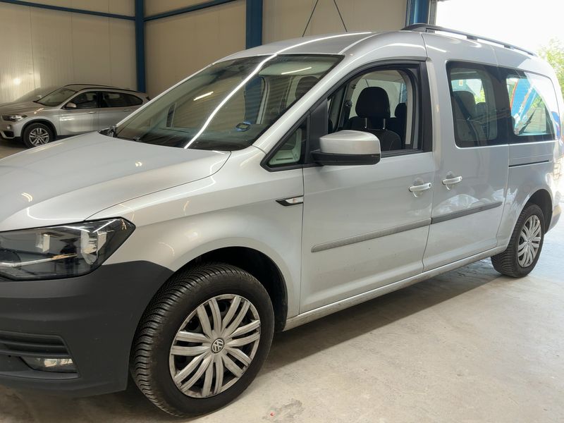 Volkswagen Caddy 2.0 TDI Maxi Trendline BlueMotion Tech 2017 – снимка 2