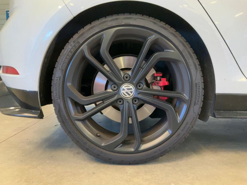 Volkswagen Golf VII 2.0 TSI GTI TCR 2019 – снимка 9