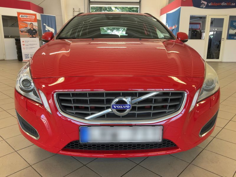 Volvo V60 1.6 T3 Momentum 2011 – снимка 14