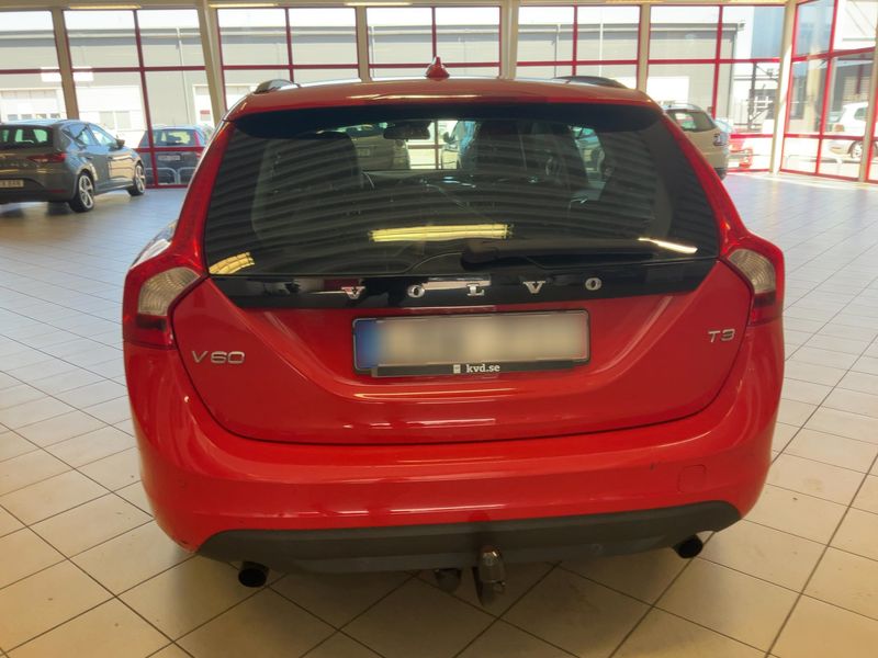 Volvo V60 1.6 T3 Momentum 2011 – снимка 7