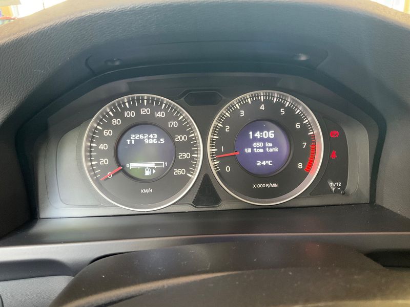 Volvo V60 1.6 T3 Momentum 2011 – снимка 19