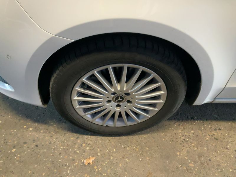 Mercedes-Benz V-Klasse V 220 d kompakt BlueTEC Edition 2019 – снимка 3