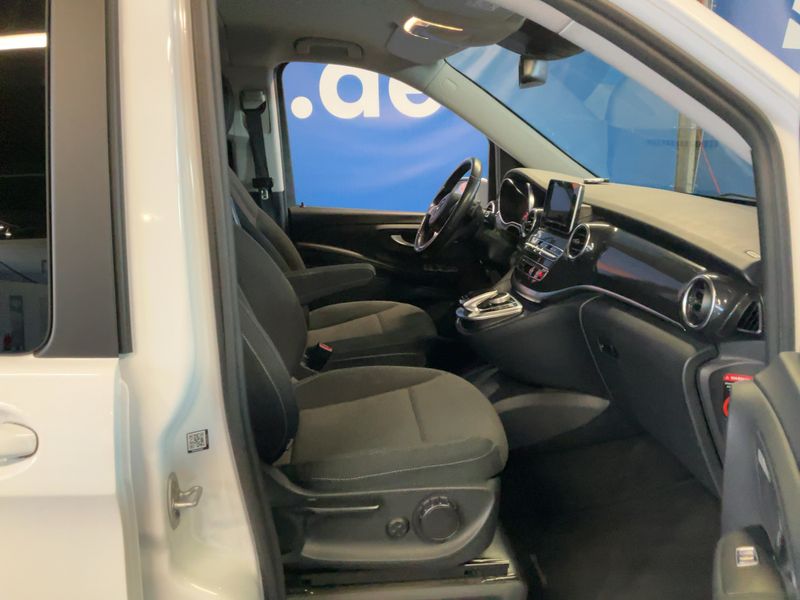 Mercedes-Benz V-Klasse V 220 d kompakt BlueTEC Edition 2019 – снимка 16