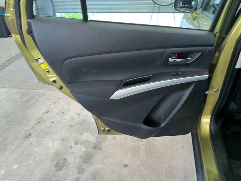 Suzuki SX4 S-Cross 1.6 DDiS Cool 2WD 2014 – снимка 26