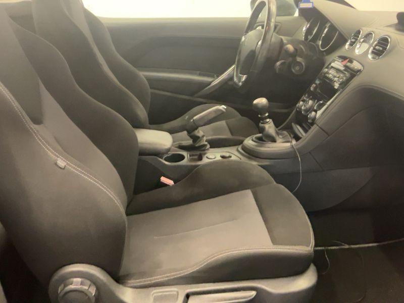 Peugeot RCZ 2.0 HDi Basis 2010 – снимка 16