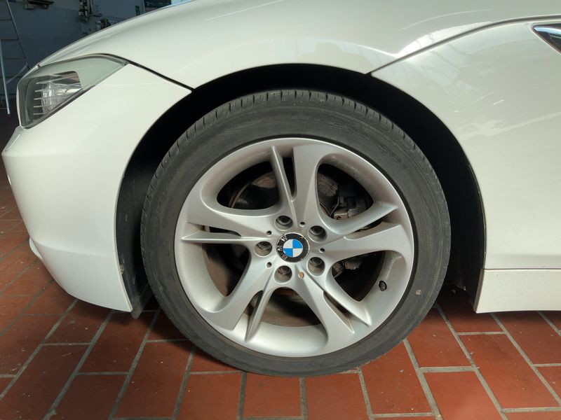 BMW Z4 sDrive 20i 2013 – снимка 3