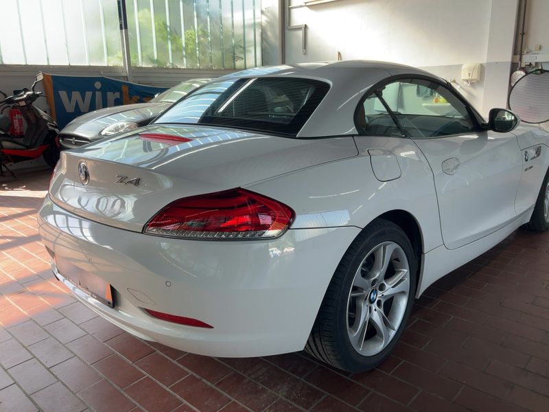 BMW Z4 sDrive 20i 2013 – снимка 8
